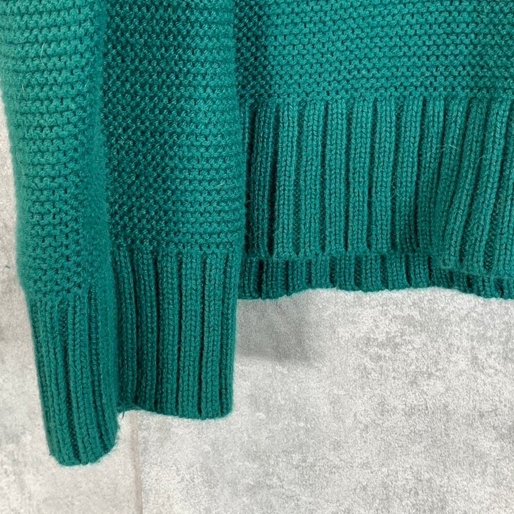 J.CREW Women's Academic Green Classic Crewneck Knit Pullover Sweater SZ M - Picture 6 of 9